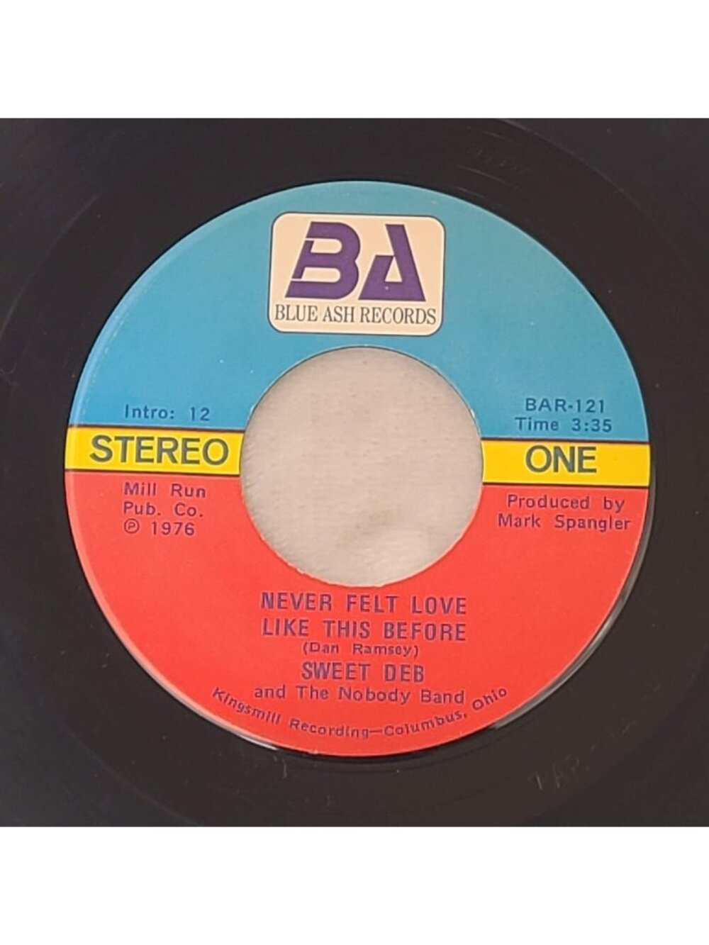 Sweet Deb - Never Felt Love Like This Before / Nobody Cares 45 rpm 7" Vinyl 1976